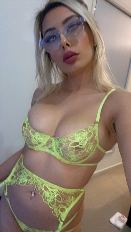 ratchetbrat star adult photos