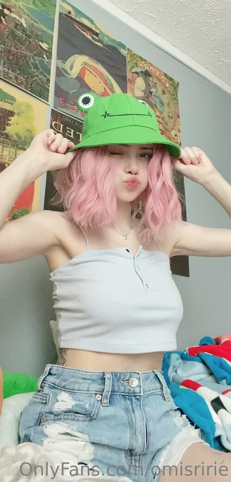 omisririe exclusive model photo