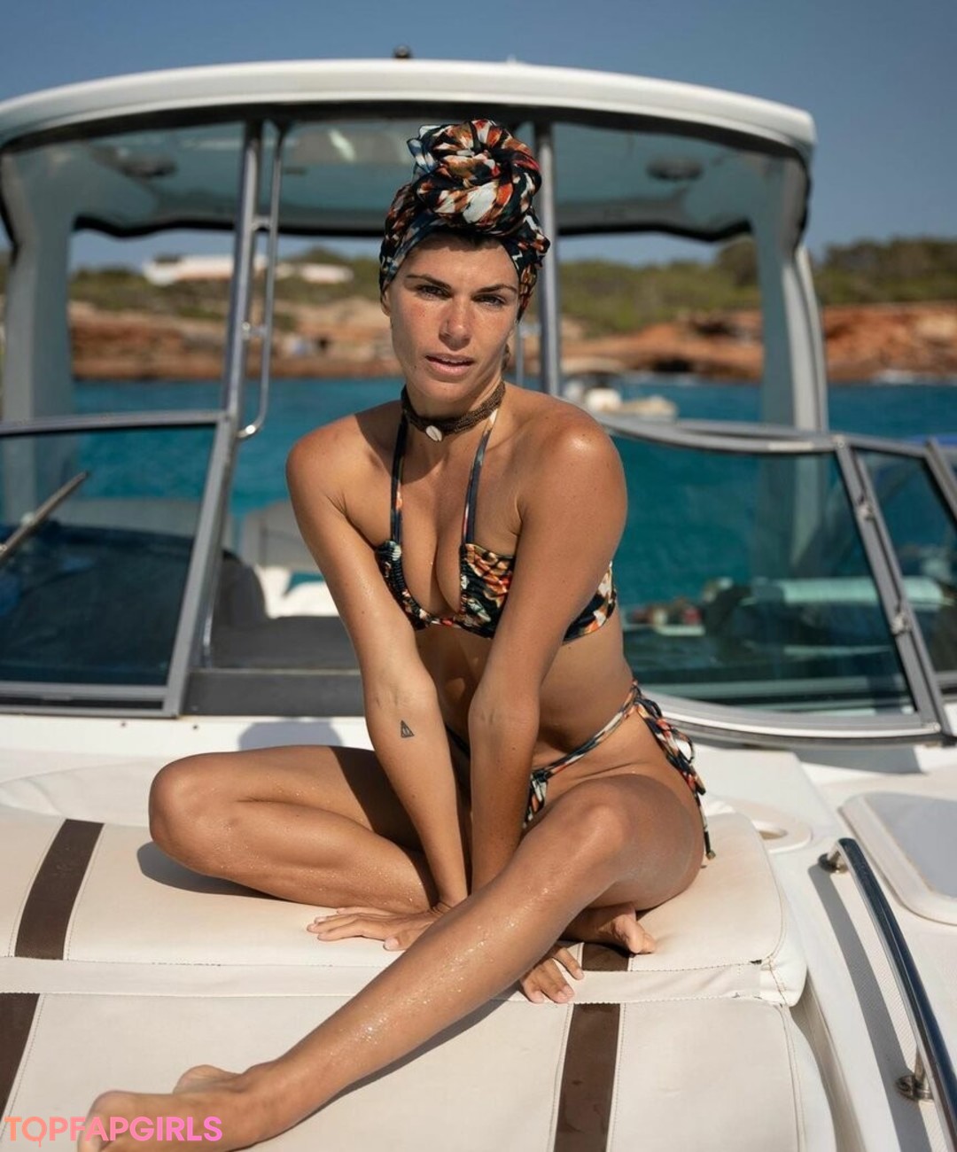 Ariadna Hafez erotic actress img