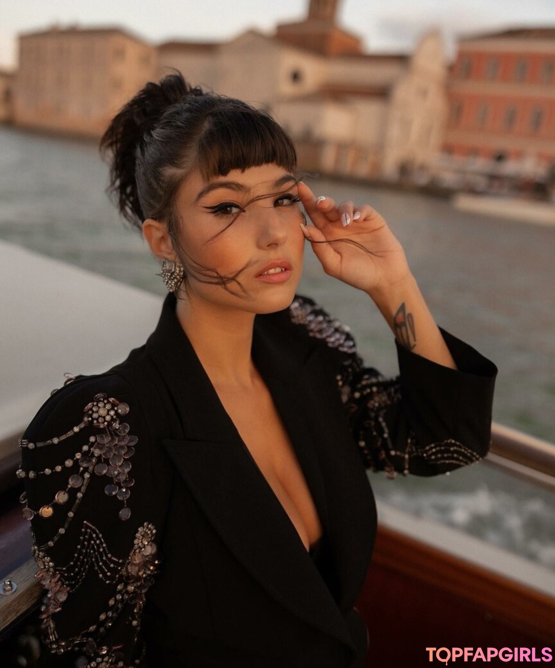 Giorgia Soleri hd pornstar image