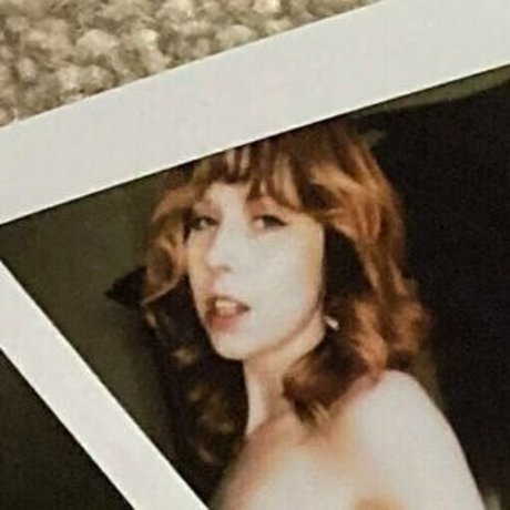 missnouveaux model nudes picture