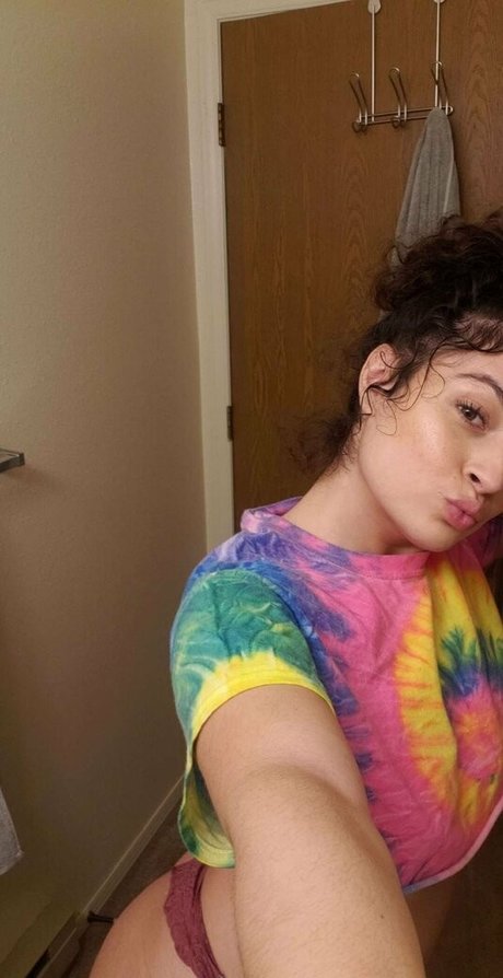 bellasjuicy naked star images