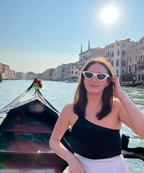 Josie L model erotic photos