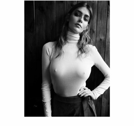 Eve Delf naked star pic