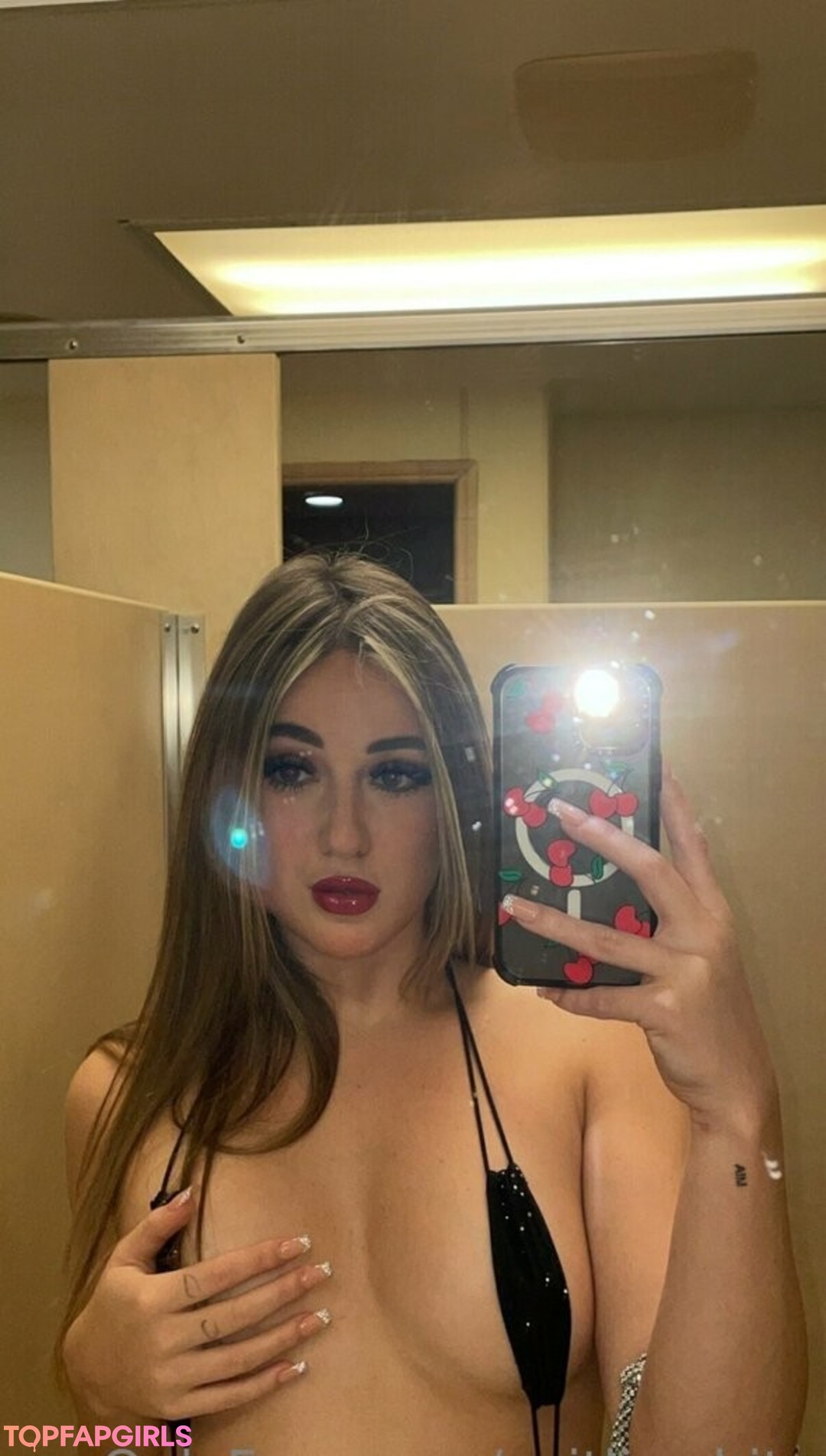 kikicherryof pornstar perfect pics
