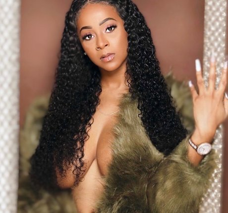 blonde masturbation onlyfans xxx pic