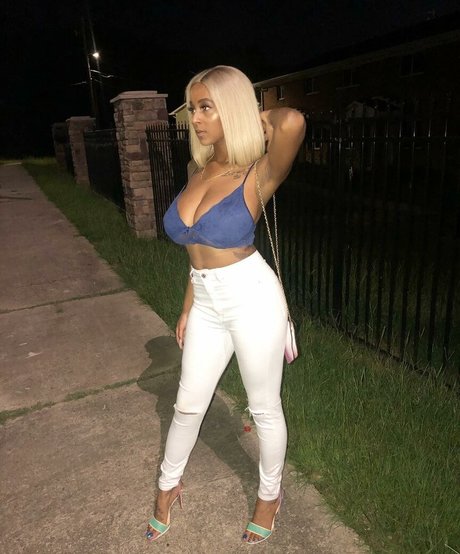 Katarra Mcduffie model free photos