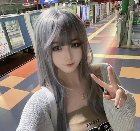 Arisa Cosplay model sexy pics