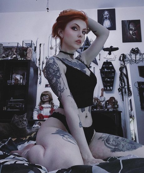 gloryhole wife onlyfans pornographic photo