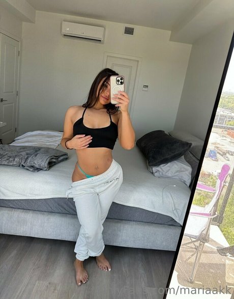 mariaakk sex star images