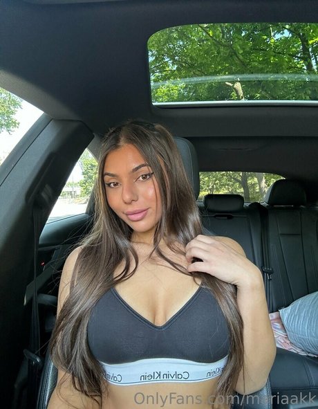 mariaakk sex model archive