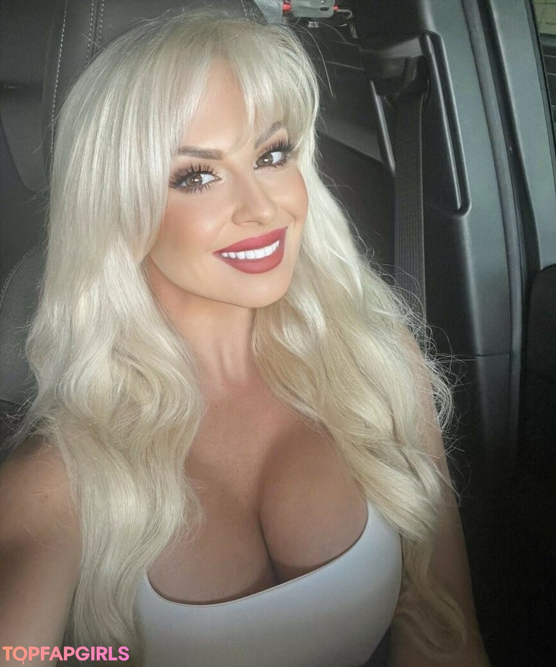 Danni Ellexo model xxx img