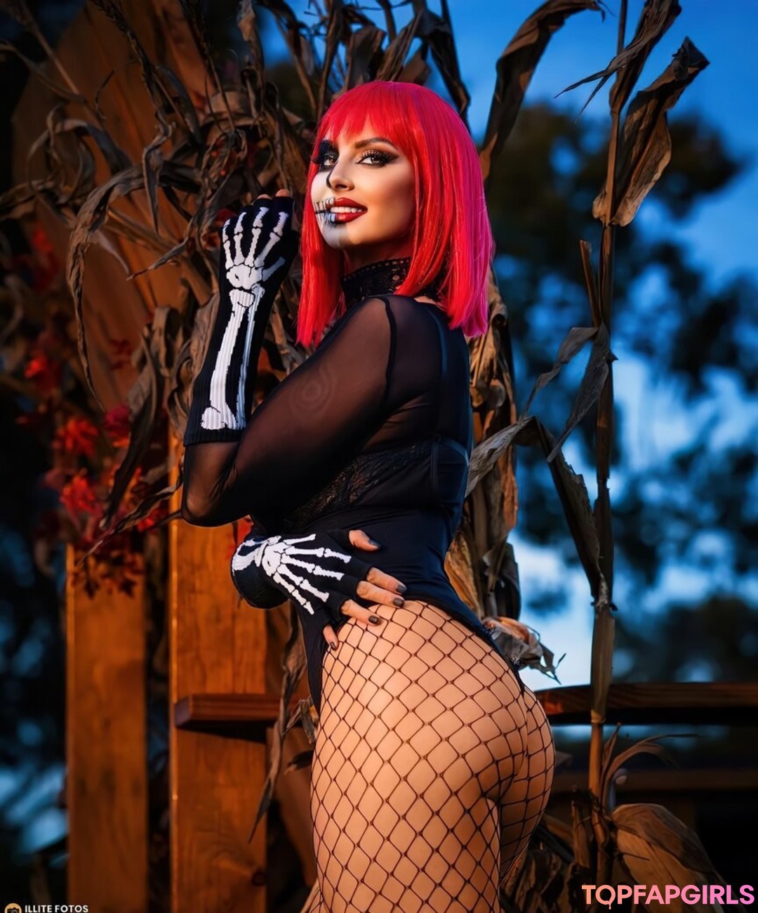 Danni Ellexo erotic star pics