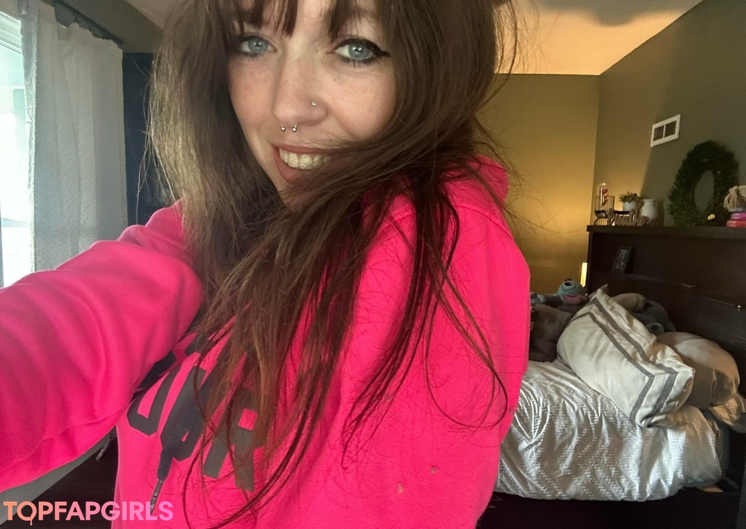 swim onlyfans top pic