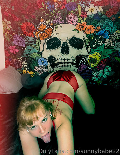 sunnybabe22 pretty star img