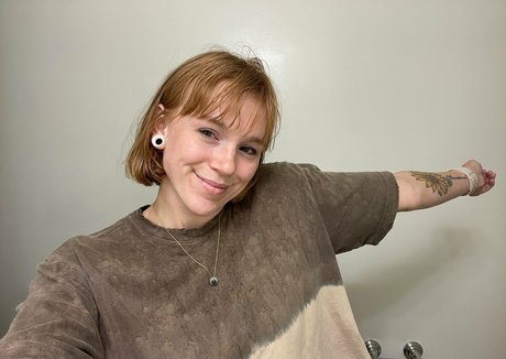 sunnybabe22 erotic actress image