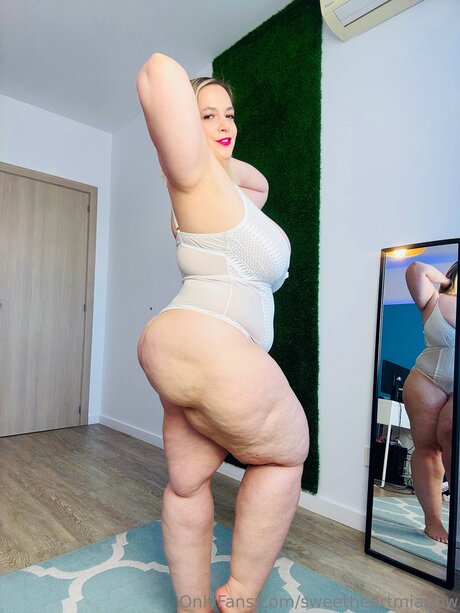 sweetheartmiabbw erotic star photos