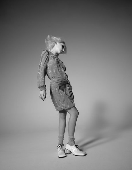 Emma Chamberlain pornstar top photos