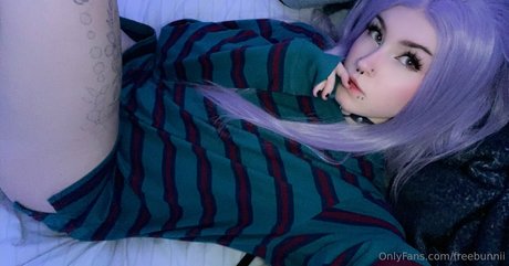 freebunnii model art pics