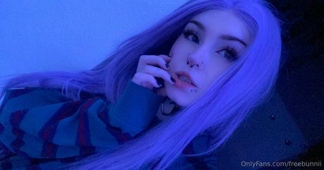 freebunnii pornstar erotic photo