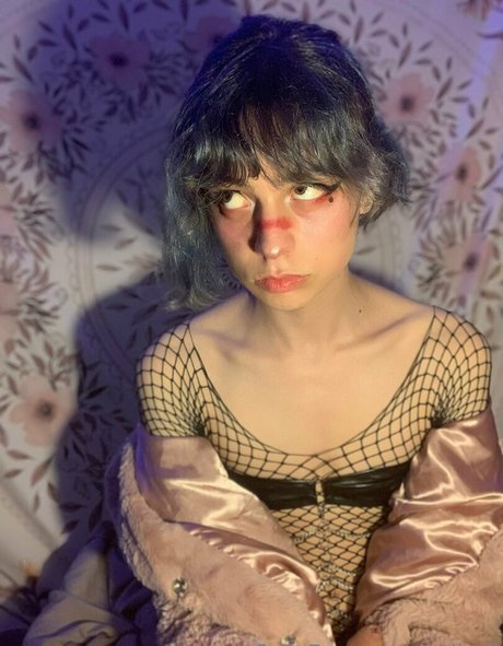 cdbell model pornographic pics