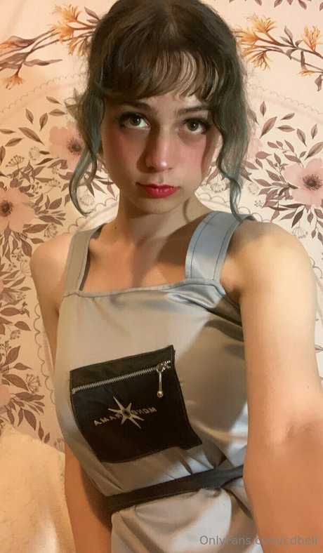 cdbell erotic actress photo