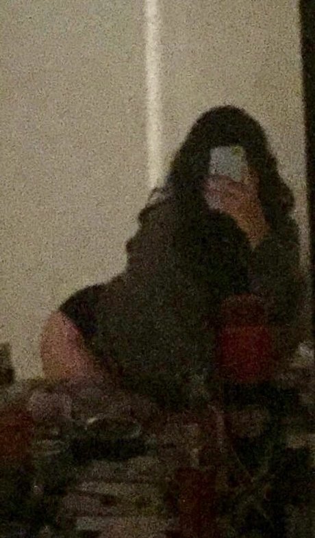 sar eliii pornstar exclusive image