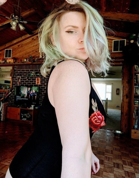 pussy milf onlyfans beautiful naked picture