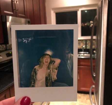 lesbian sex onlyfans exclusive image