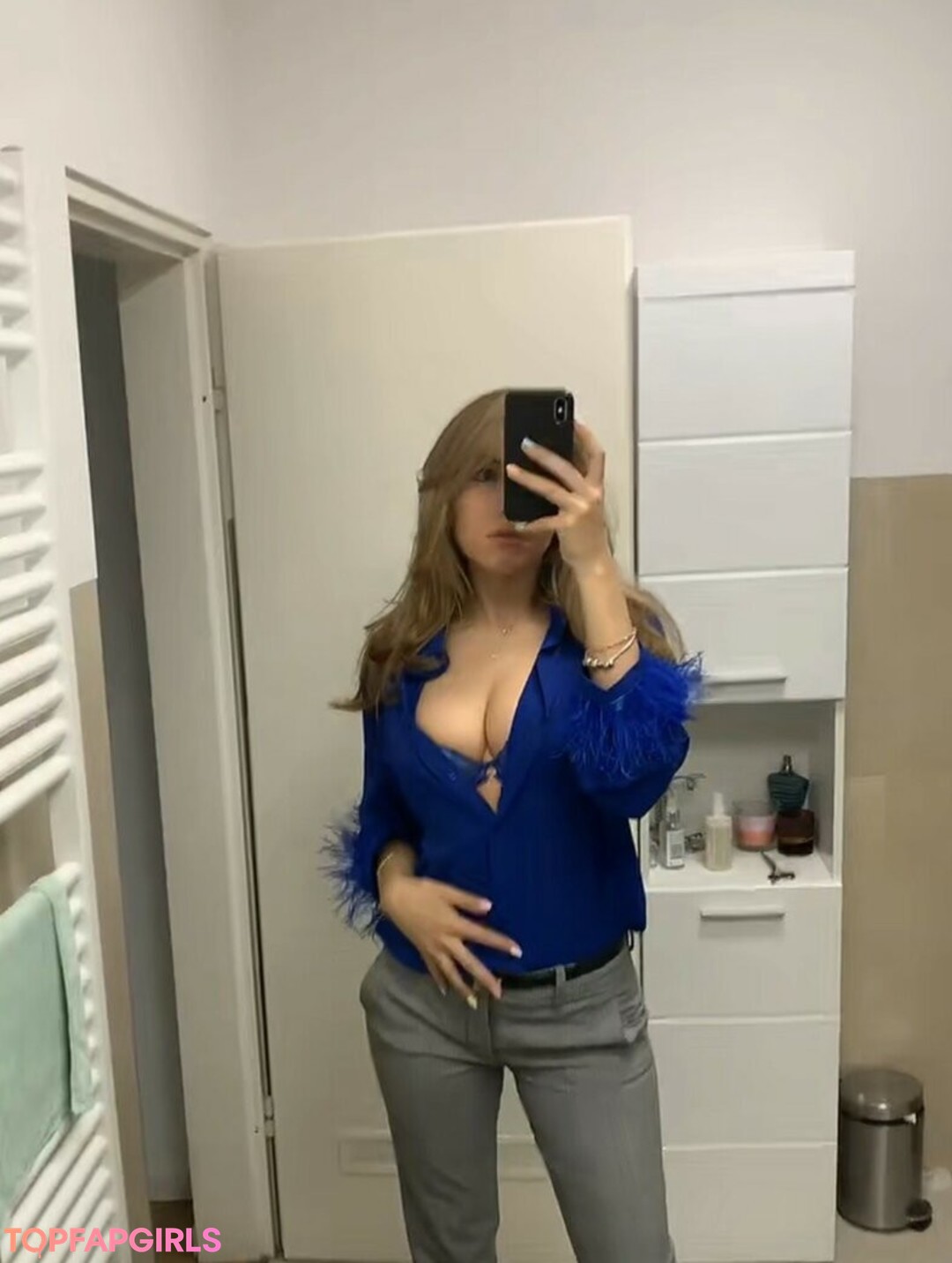 Lelainaperezz model pornographic image
