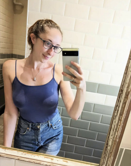 teen feet onlyfans free naked images