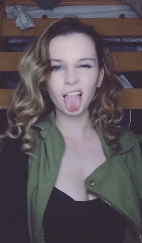 izassassin naked pornstar pics