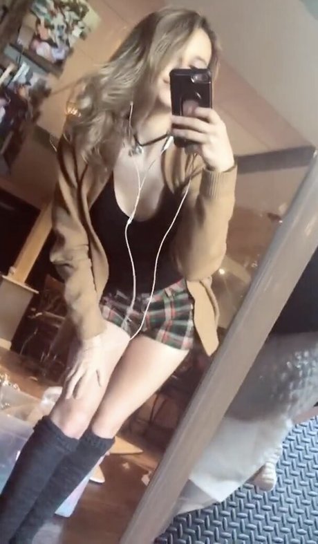 izassassin pornstar hot pic