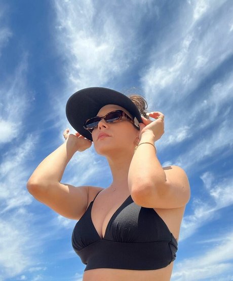 Lorena Comparato beautiful actress galleries