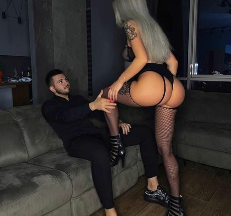 mature fuck onlyfans adult pic