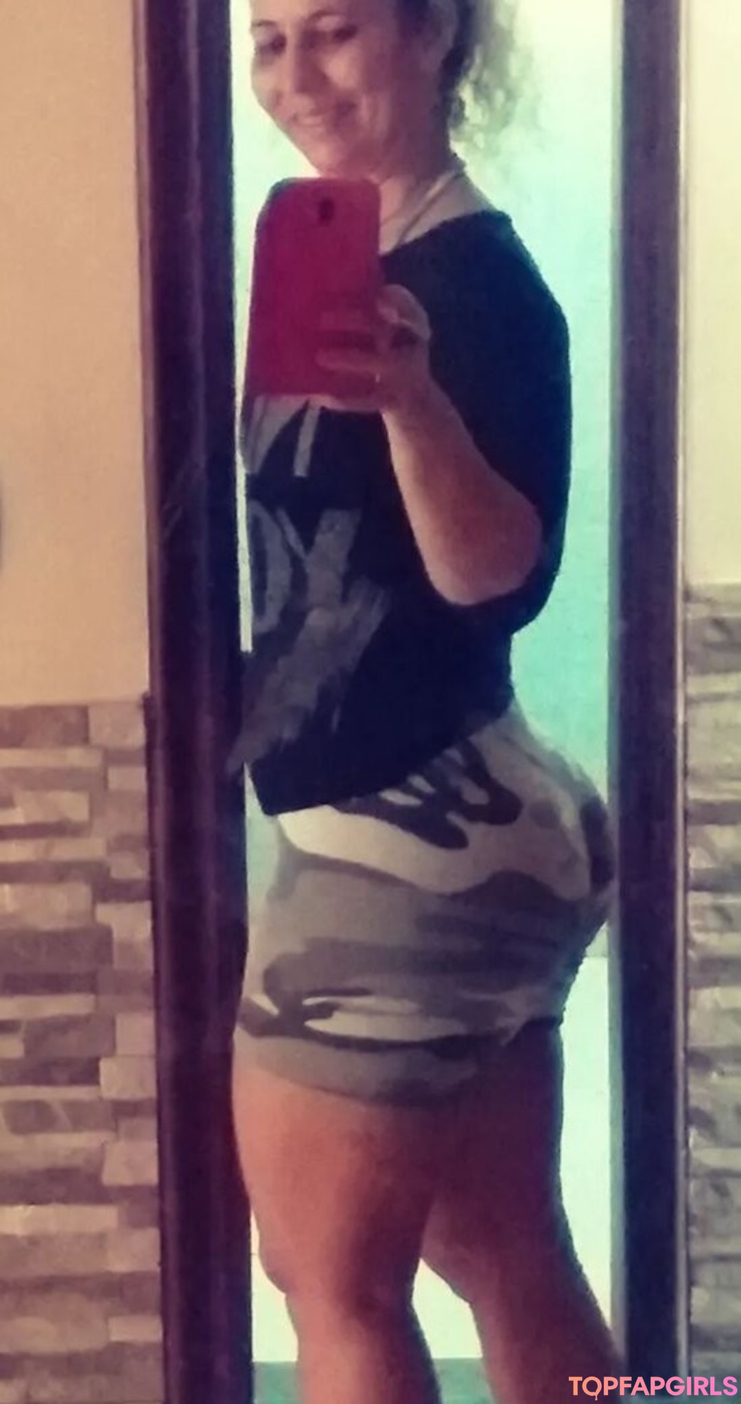 Soninha Coroa star porn galleries