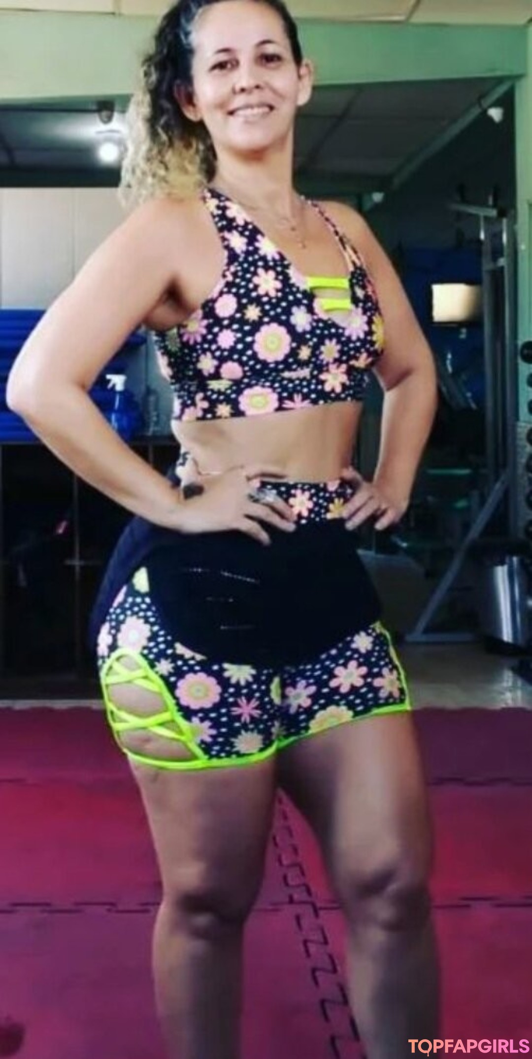 Soninha Coroa pornstar sexy picture