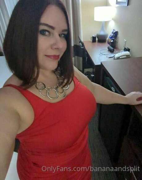 bananaandsplit hot model gallery