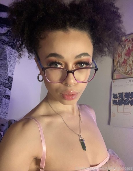 lizthemfgoddess pornstar pretty image