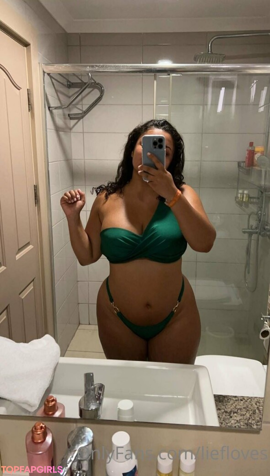 Liefloves pornographic model img