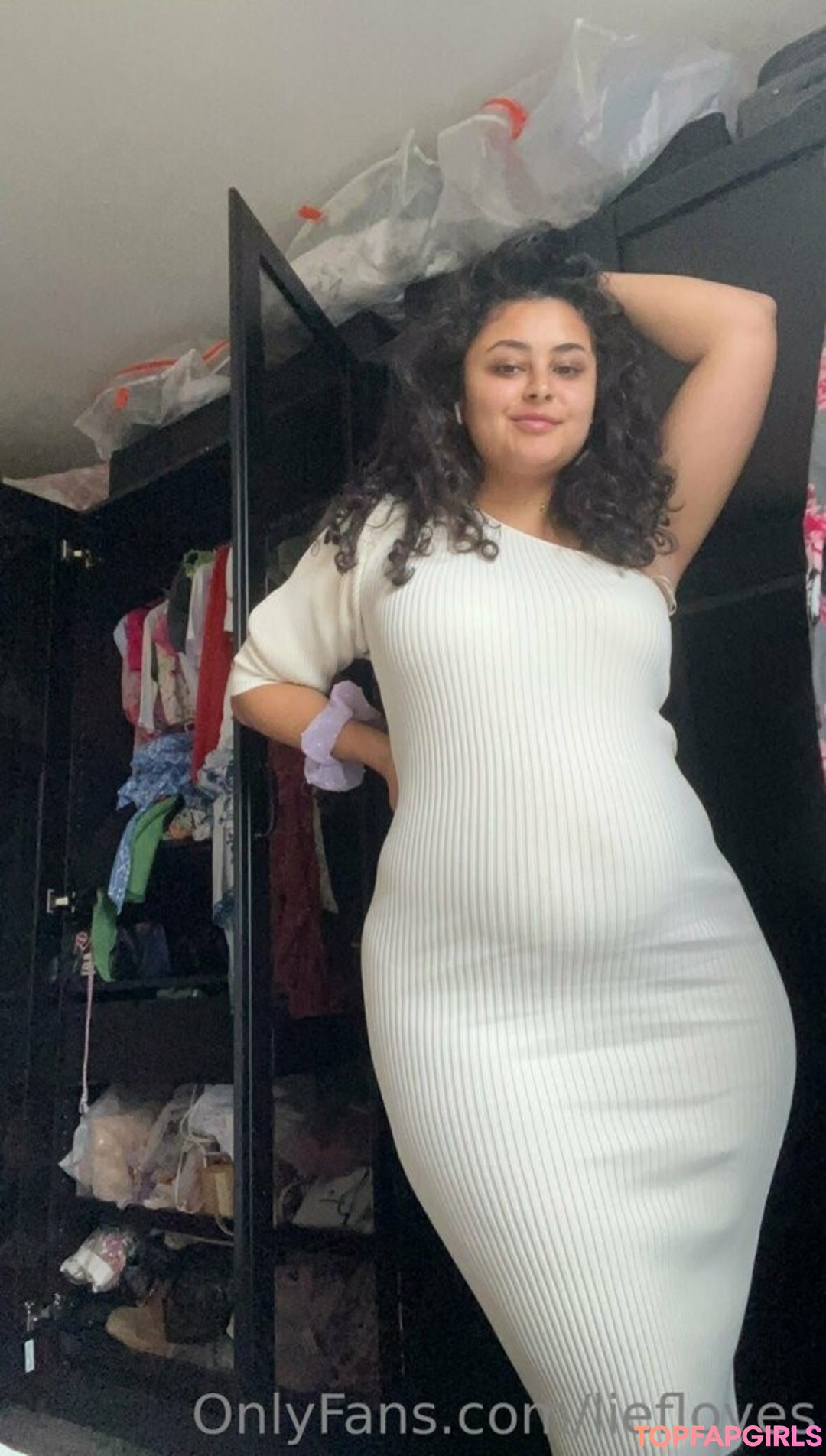 Liefloves adult star img