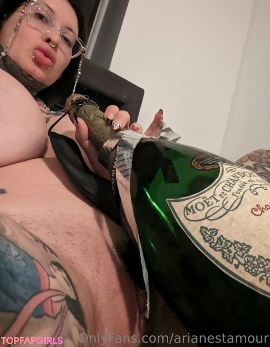 arianestamour pornstar erotic image