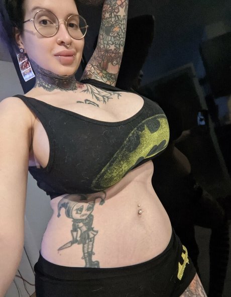 hands onlyfans free sexy pic