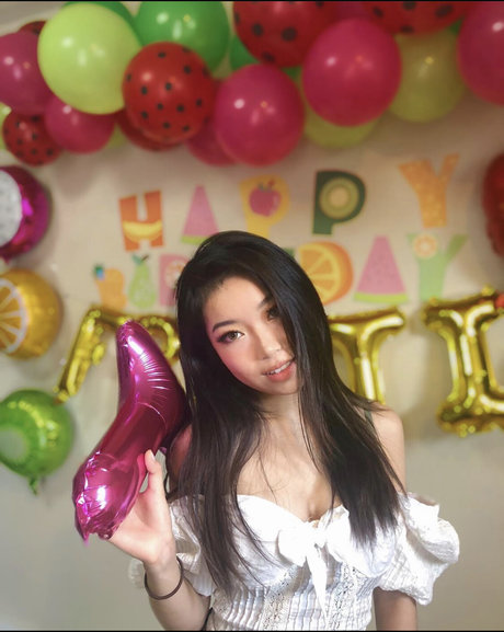 sisters onlyfans sexy nudes images