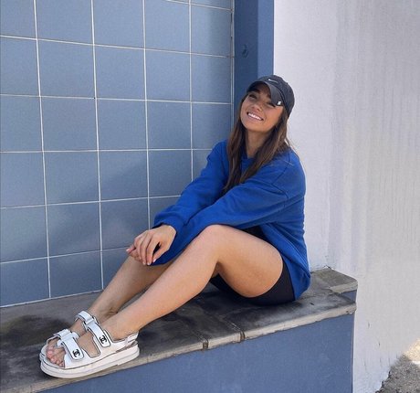 Kylie Holbeck pornstar erotic gallery