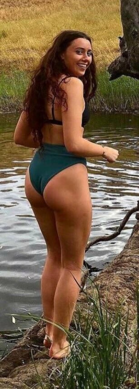 LivBev star xxx images