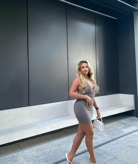 skinny big tits onlyfans sexy photos