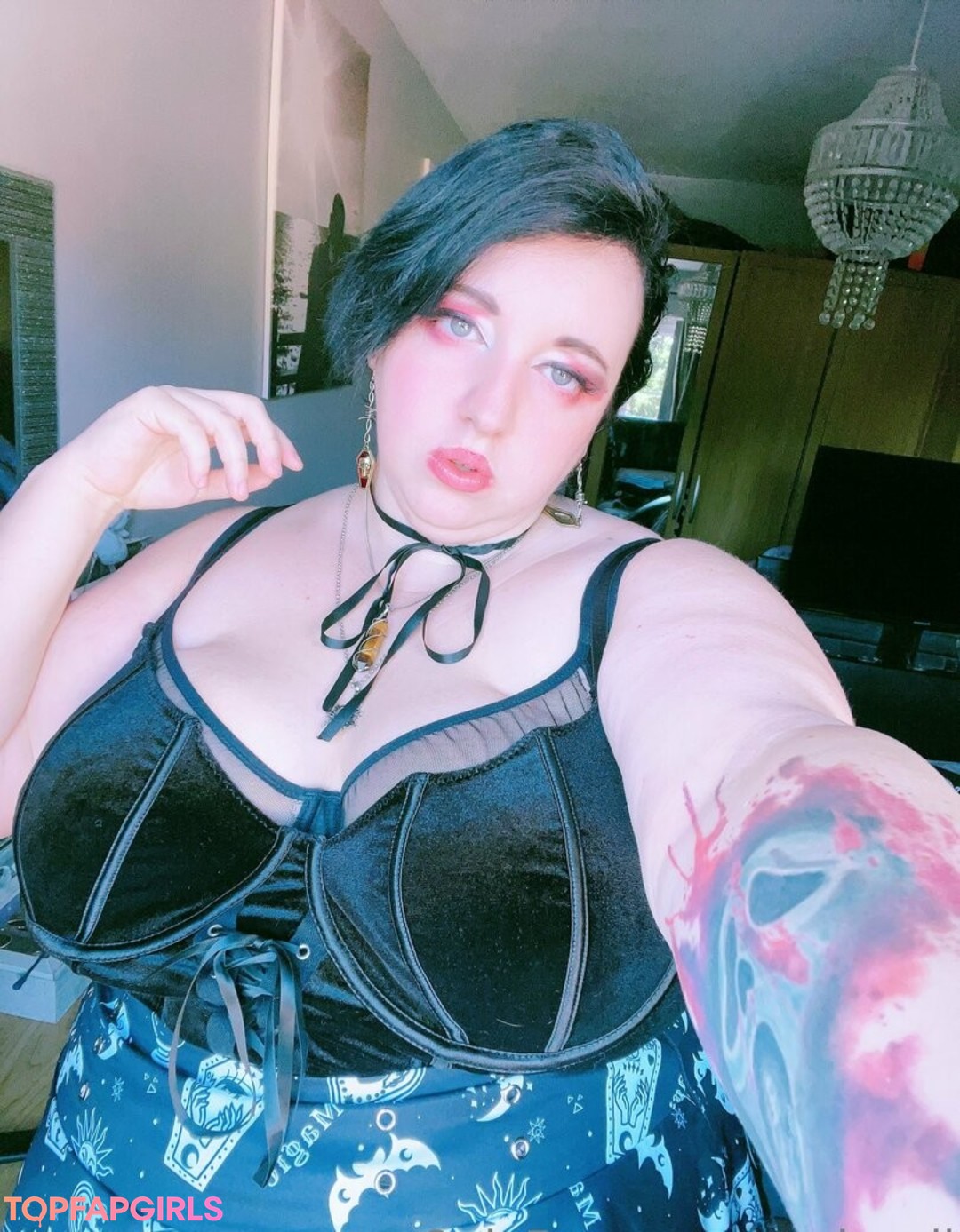 ccolosall sexy model picture