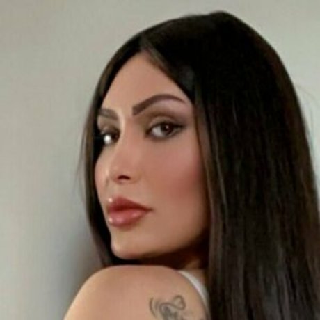 shiraz karam model exclusive photo