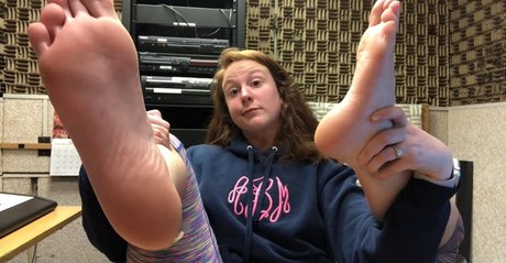 Ashleigh Burton pretty pornstar image